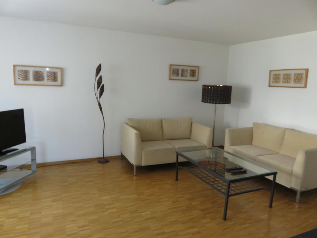 Swiss Star District 11 - Self Check-In Apartment Zurich Ngoại thất bức ảnh